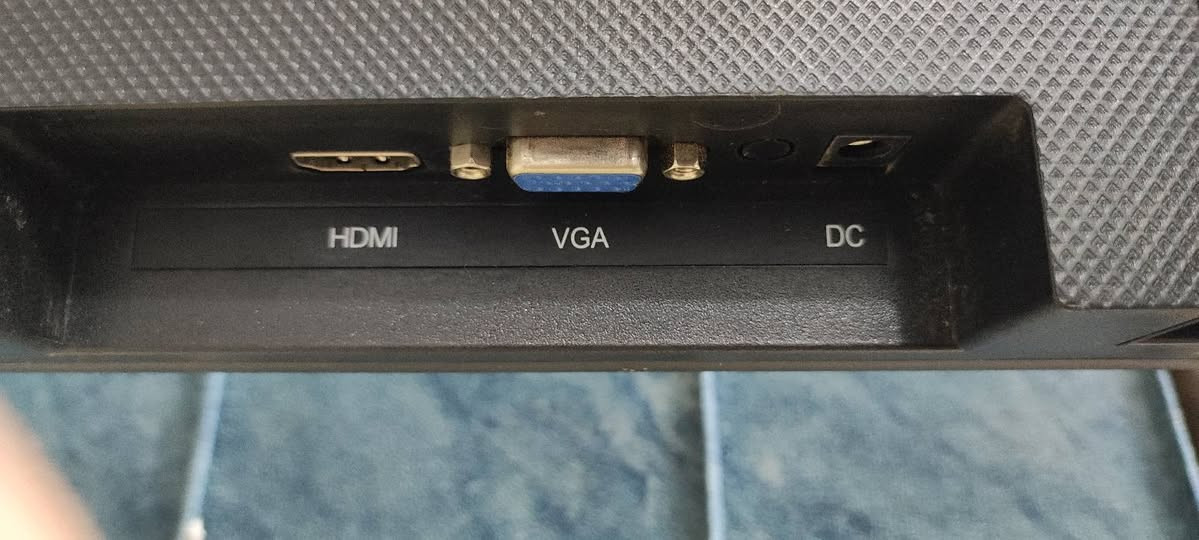 شاشة ب 75 الف فقط
السلام عليكم 
شاشة للبيع 
dahua 
حجم 24
ips
1080p
75H
#بيها سماعات داخلية 
السعر 75 الف قفل سعر ثابت 
مكاني بغداد 
(توصيل ما عندي)


**إذا كنت صاحب هذا الإعلان وتريد حذفه لأي سبب، رجاءا أرسل رسالة إلى الدعم الفني**