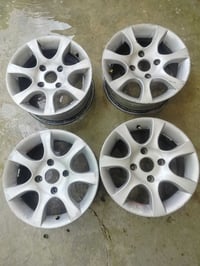 ويل كب للبيع شرط النظافه حجم 14 سعرهن 125 وبيهن مجال 07800080943