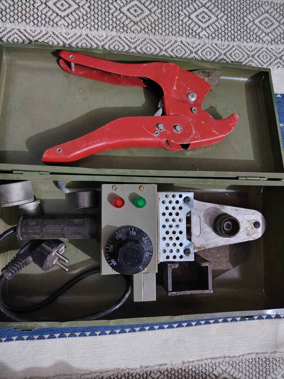 للبيع
كاوية بواري حراري مع القاطعه ب15 مستعمله مره واحده
كيج هوه مع ملحقاته صونده  ب10 جديد غير مستعمله


**إذا كنت صاحب هذا الإعلان وتريد حذفه لأي سبب، رجاءا أرسل رسالة إلى الدعم الفني**