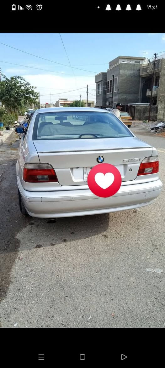 اسلام عليكم BMWصقر موديل 2001مكينة 28دبل فانوس 6سلند السيارة مكفولة من الضربة بيهة صبغ احزام للجمالية وكير ومكينة مكفولات  لاتبخير ولاتنقيص السيارة نص مواصفات  كهربأياتهة شغالة كلهة السيارة مابيهة برغي نقص
السعر 100وبيهه مجال 
الستفسار ***********
