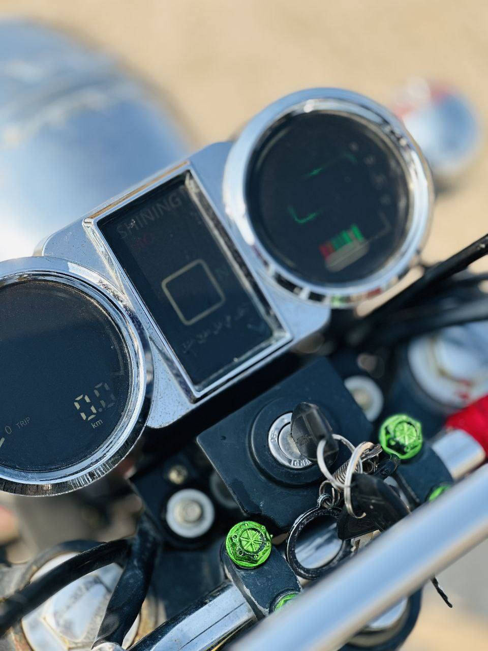 السلام عليكم جمره للبيع موديل ٢٤ السعر ٢٥٠٠ مكان واسط الزبيديه ***********
