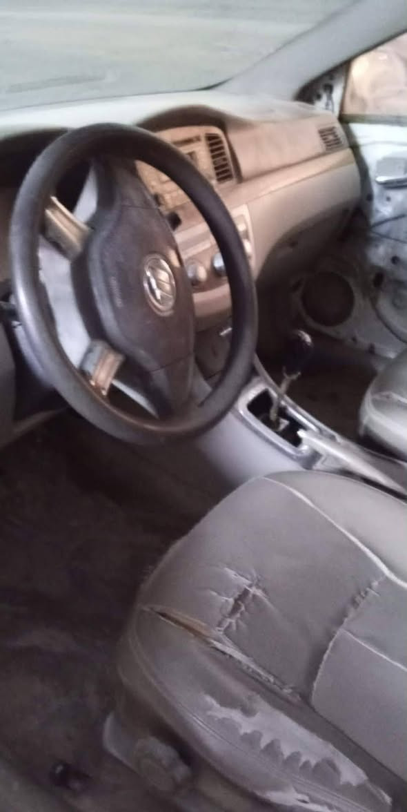 ليفان 13 رقم دولي قادسية
السعر 30 
مكاني ديوانية 
محرك وكير عادي ... خير من الله 
كهربائيات ...

رقمي ***********
