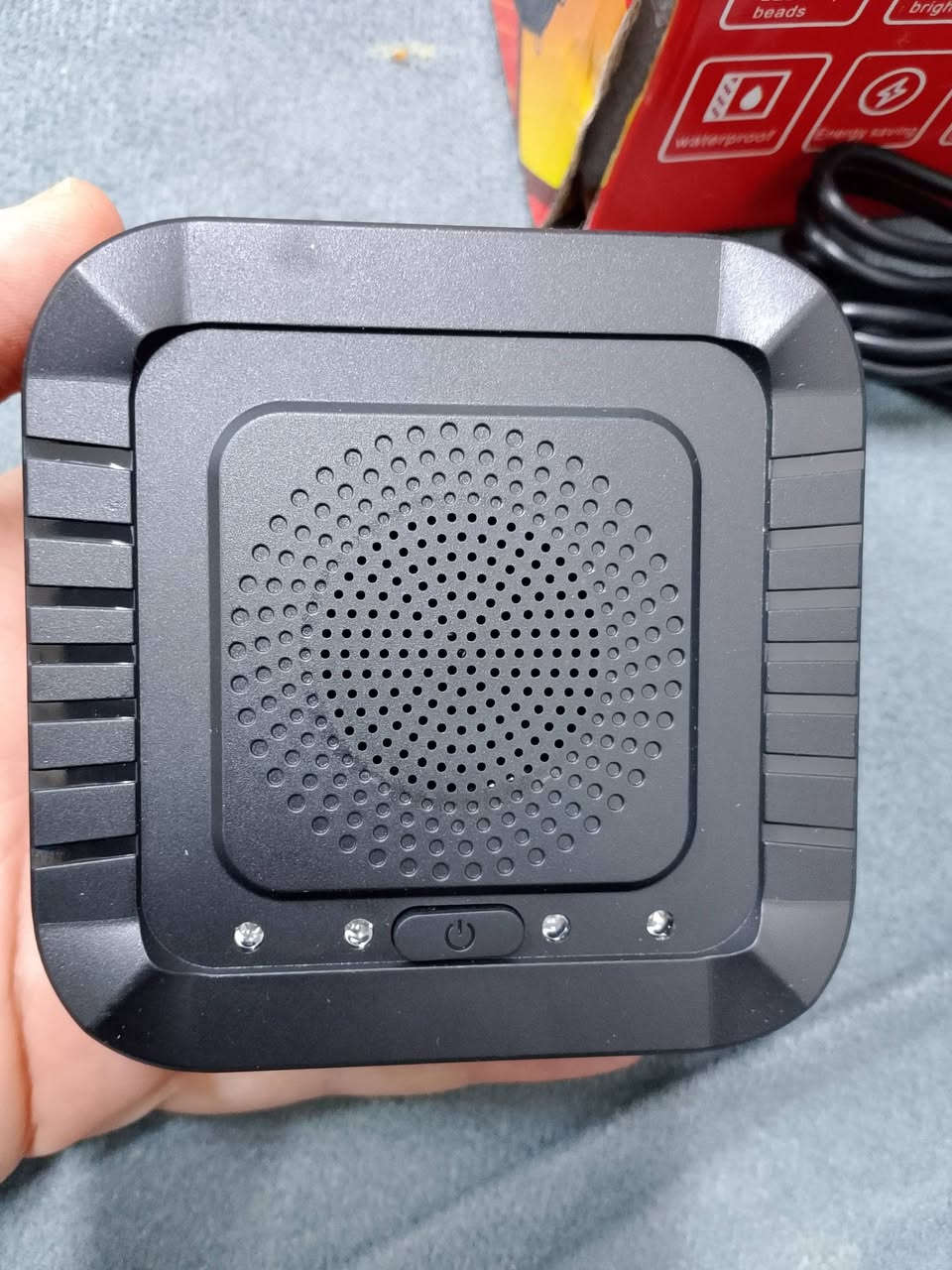 جهاز طارد الحيوانات تنصبة بالبيت واخلص من الكلاب والقطط والفئران ب 5 تالاف القطعة متوفر 4 قطع


**إذا كنت صاحب هذا الإعلان وتريد حذفه لأي سبب، رجاءا أرسل رسالة إلى الدعم الفني**