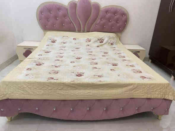 غرفة نوم للبيع ويه دوشك شغل نجار بدون كنتور سعر 200000الف وبي مجال ***********
ئه م سيه مه بو فروشتن ده ست كرده به دوشكه وه 
به لام كانتو ري له كه ل ني يه 200000 معه ماله
شوين باروتخانه تكايه ئه وه ي مشتري يه تله فون بو زماره يه بكه ن هي خوم ني يه ته نها بوستم كردوه
