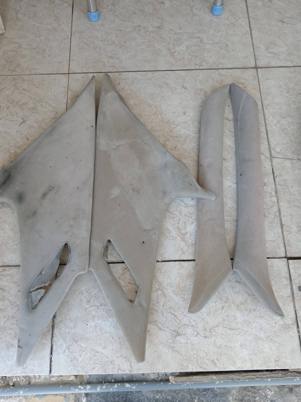 السلام عليكم من رخصة الادمن

غراض حاويه وشرط ماكو شي مكسور او عاطل بس اكو منهن عليهن تراب
الكبات ب 25 الف
العده ب 30 الف 
كفرات الايت ب 60 الف
فرشة الدشبول ب 10
التكم كلهن ب 15 الف
الكتفات كلهن ب ١٥ الف
زوج حزام امان خلفي ب 15 الف
المراية ب ١٠ الف
زرج قبقات حزام امان ب ١٠ الف 
زوج قبقات تجاوي خلفي ب ١٠ الف
بطل تبريد حاوية ب ١٠
راصطة كمبريسر بريفا ب 5
يدات قمارة مع يداد بوب كلهن ب ١٥
صيدلية ب ١٠
عقل مكينه مفتوح ب ١٠
كادت تبريد مع سيف ب ٢٥


**إذا كنت صاحب هذا الإعلان وتريد حذفه لأي سبب، رجاءا أرسل رسالة إلى الدعم الفني**