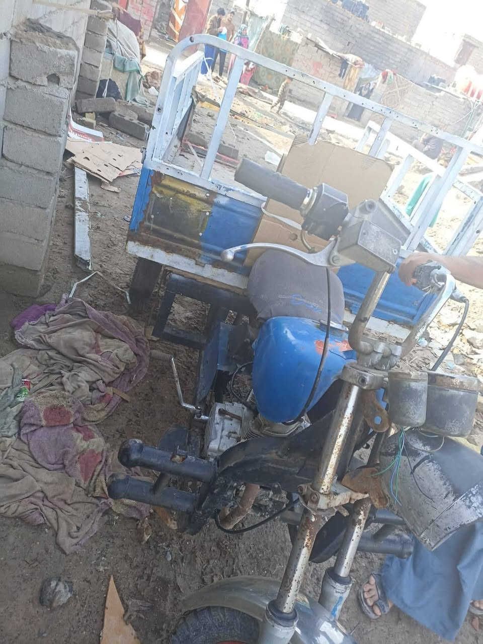 ستوته امتيار ادوات مكفوله من السرقه بالعشاير مكينه خير من الله تواير جدد جوبلس كلهن سعره 400 وبيه مجال بسيط الشراي مكاني القرنه المحكمه جسر المشاة ***********
