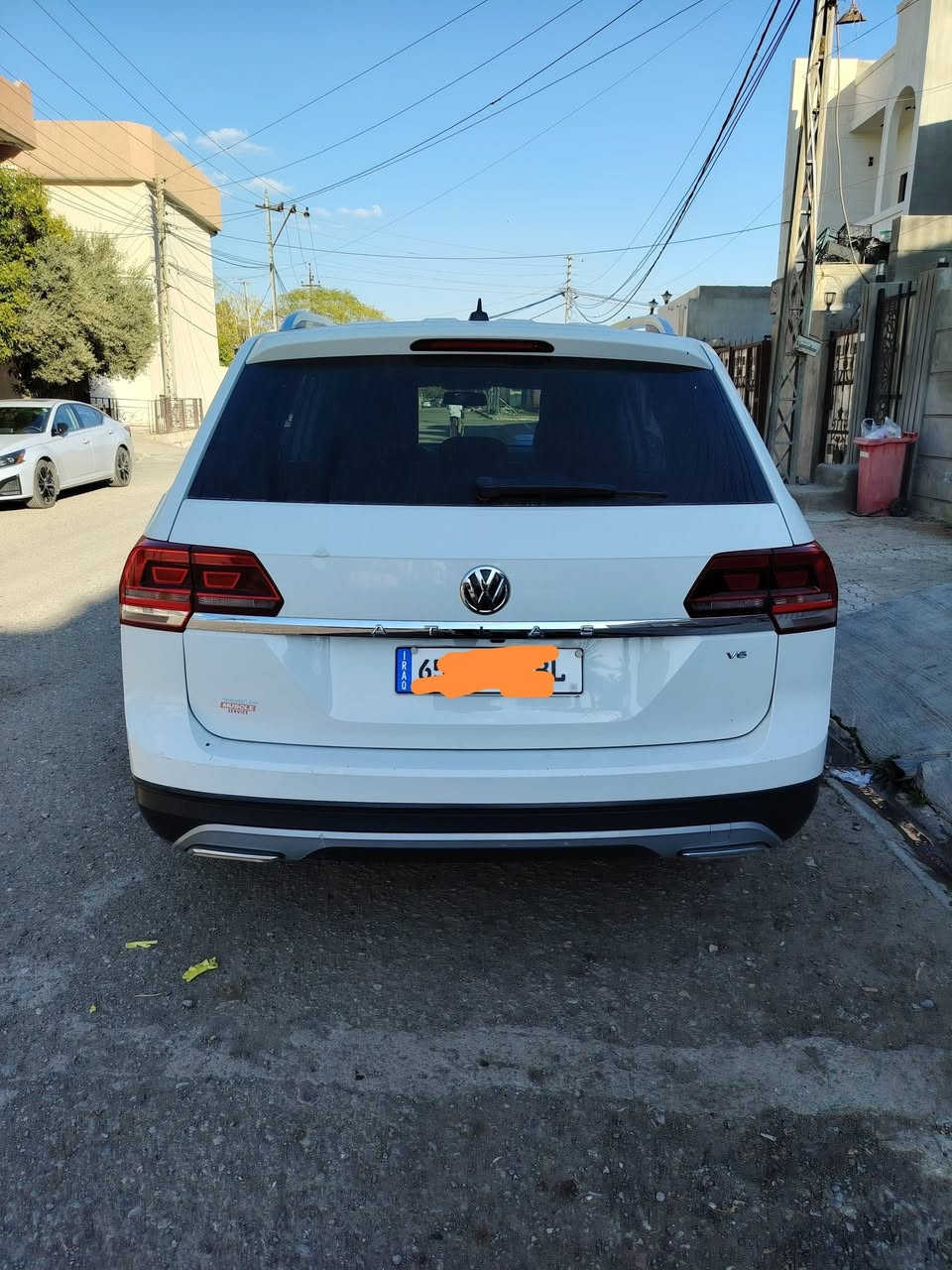 سيارة للبيع
فولكس واكن اطلس موديل 2018
وارد كندي مكفولة كفالة عامة من الحادث
7راكب 
مكينة 6V
فتحة سقف بانوراما
مكان السيارة كركوك 
رقم اربيل جديد
للاستفار الاتصال على الرقم
***********
