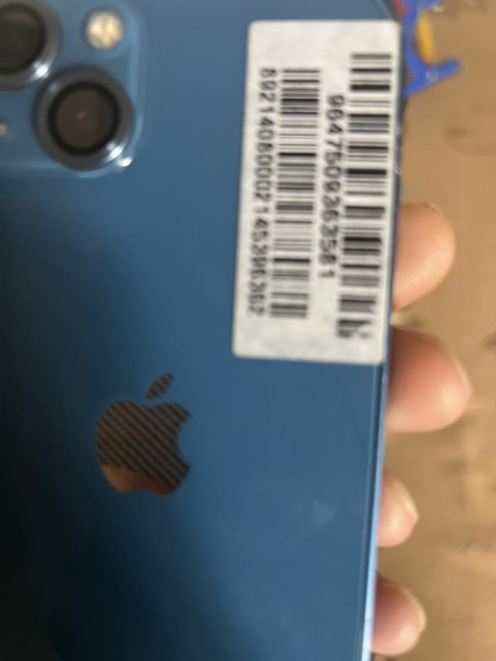 السلام عليكم أيفون ١٣ عادي ذاكره ١٢٨بطاريه ٨٨الجهاز كلشي بلاد وتر فقط الظهر بي فطر خفيف السعر ٣٥٠الشراي يتصل ويدلل***********
