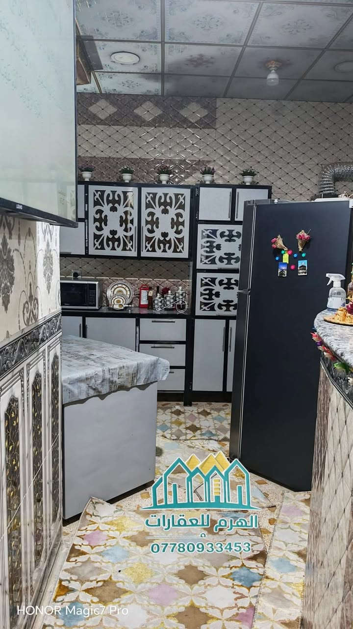 � مشتمل للبيع أو المراوس
📍 حي الجبيريه الثالثة

📐 المساحة: 125 م²
🛏️ غرف نوم: 3
✨ البيت كلش مرتب وجاهز للسكن

📞 للاستفسار:
غيث – مكتب الهرم للعقارات
☎️ ***********
☎️ ***********
📍 موقع المكتب: الضباط الثانية – مقابل شارع 2000

🔔 إذا عندك عقار وحاب تبيعه أو تشتري، راسلنا أو اتصل بينا
