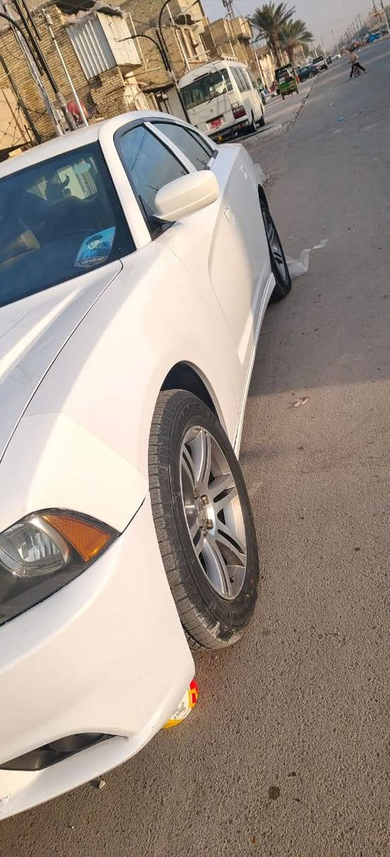 سلام عليكم جارجر 2013
حادثه جاملغ ايسر بدون ايرباك 
بنيد مطبك ولباب مال سايق مبدله نرميه 
مكنه بغداد ***********6
وتفاصيل البقبه
