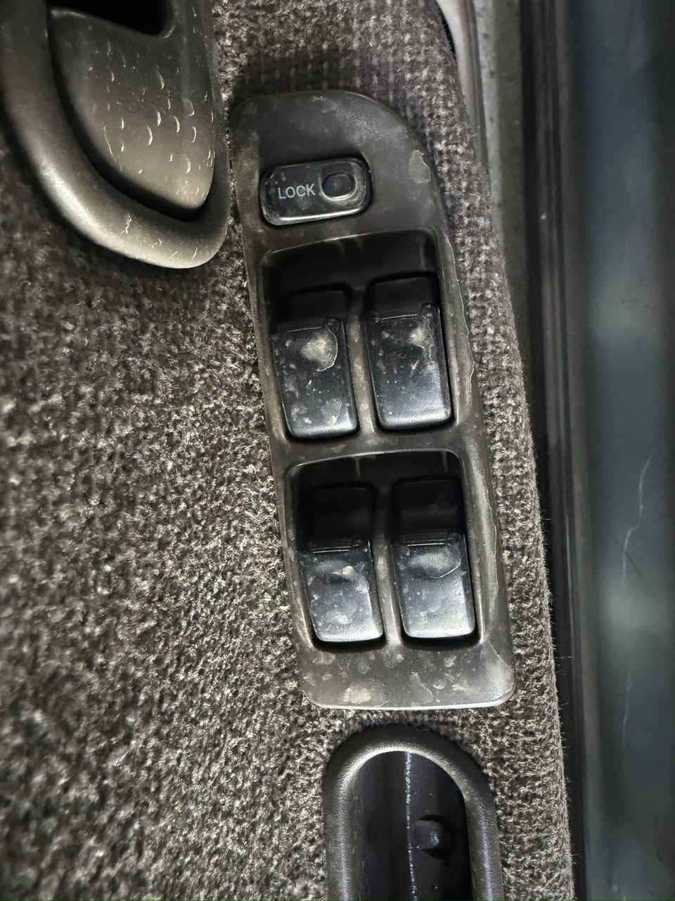 #محلات_ابو_محمد_العامري 🇰🇷🚗
بيع  قطع غيار الكيا سبورتج 1993-2003

جميع قطع الغيار متوفرة (محركات كاز - بانزين / كير عادي - اوتماتيك / ابواب / بنيد / كماليات / اكسل خلفي / ادوات صدر )

📍بغداد - بوب الشام (ويتوفر توصيل لجميع المحافظات ) 

*********** 

***********
