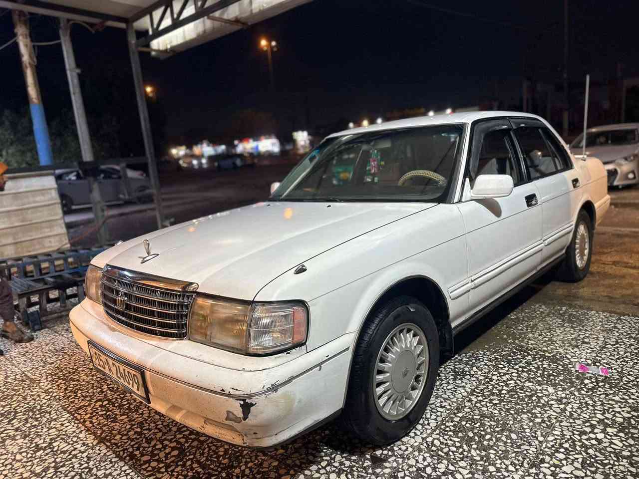 السلام عليكم ارنب طويل رقم انكليزي بسمي  مكينه وكير اثنين ونص جدد حداديه جديدة كهربائيات كلها شغاله تبريد ثلج دواخل كارتون تخم تاير باتري كارتون مكفوله كص ونقل وعيب شرعي   مصبوغه عام جماليه السعر 70خابر وبيك خير ودلل ***********
