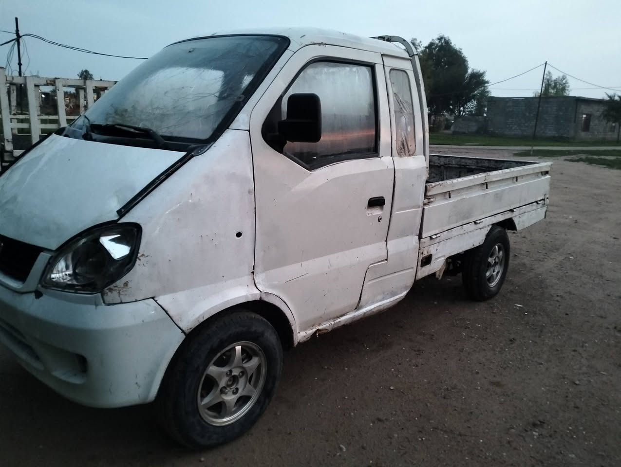 كيأ هايفي سياره جاهزه على اخر حبايه مال بيت
جام يصعد ينزل
يديات بوب شغاله
منفيس ستنساخ
كير وكسل شرط
صدر كله جديد 
محرك بصندوك 
دينمو جديد
سلف جديد
مسجل شغال
شاصيها معمر ترايك 120
مكانها سامراء
سعرها 13
***********بيه وتساب
