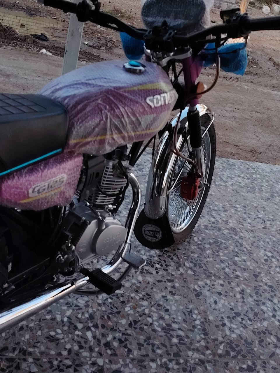 يا الله 
للبيع تايكر موديل 25 صارلها سبوع من نازله
دراجه ما نقصها اي شي كفاله من كلشي 
لليحب يتواصل 
رقمي***********
مكاني بغداد راشديه
