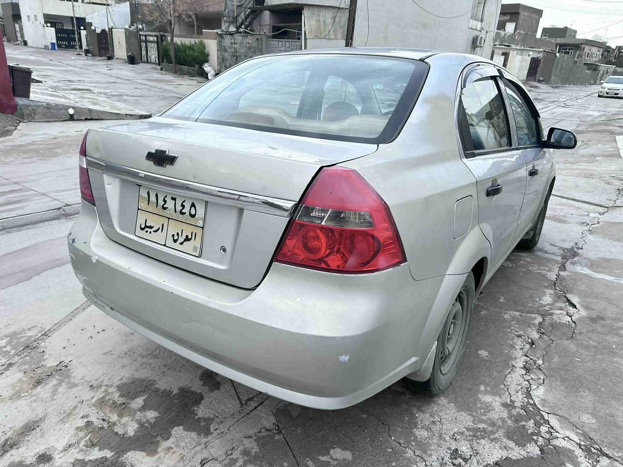 ئه ڤيؤ بؤ فرؤشتن  موديل 2009 
گير و مه كينه به شه رت بيلات تؤماتيك 
ناوزه رده سه نه وى تازه به سه رجوه 
جوار تايه نويه ته قه وره قى به شه رت 
سياره كه جائيزه هيج مه سروفى تيدانيه 
وه رگه راو برانه وه به شه رت بيشو بشتى 
جه مپه كى بجوكى هه يه ٣پارجه سبوخه بئ شورئ 
بؤ زانيارى زياتر      ***********   له هه وليرم.
