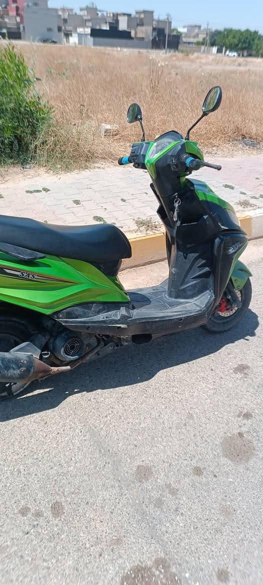 السلام عليكم
ماطور سكنس چامبو موديل 2022 محرك شرط كهربائيات كامل دراجه مابيها اي نقص لا صرف لا بخار سعر 450 
رقم ***********
