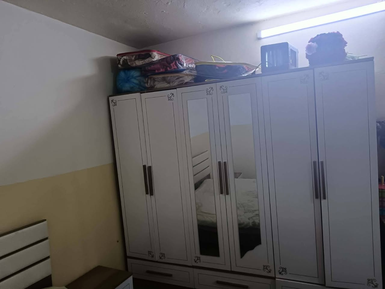 غرفه تركيه للبيع السعر 400 الف 
عنوان حي التحرير للتواصل عالخاص


**إذا كنت صاحب هذا الإعلان وتريد حذفه لأي سبب، رجاءا أرسل رسالة إلى الدعم الفني**