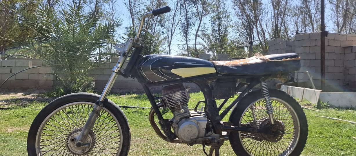 دراجات للبيع ابيع كوم حديد وحده تايكر وحده سيفان موديلات ١٧ و١٨ استفسار خاص 
او اتصال ***********
