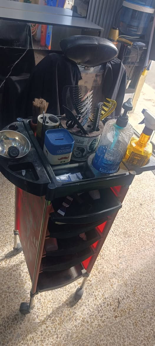 للبيع عربانتين ومكينه فيراري ٥٠الف قفلهم الي يريد هذا رقمي ***********العنوان الرشيديه
