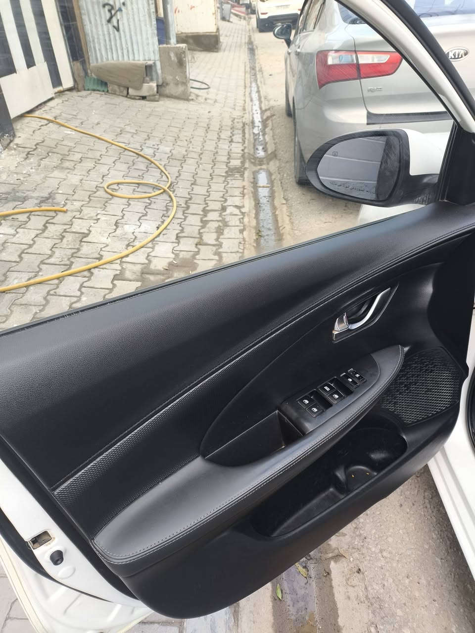 سلام عليكم شانجان سفن L7 موديل 2020 رقم بغداد مشروع وطني  كفاله من الضربه والتبديل كير مكينه تدفئة تبريد كفاله مكان السياره النجف الكوفة السعر86  ورقة وبيهه مجال وشرط التحويل شرط التحويل للاستفسار ***********
