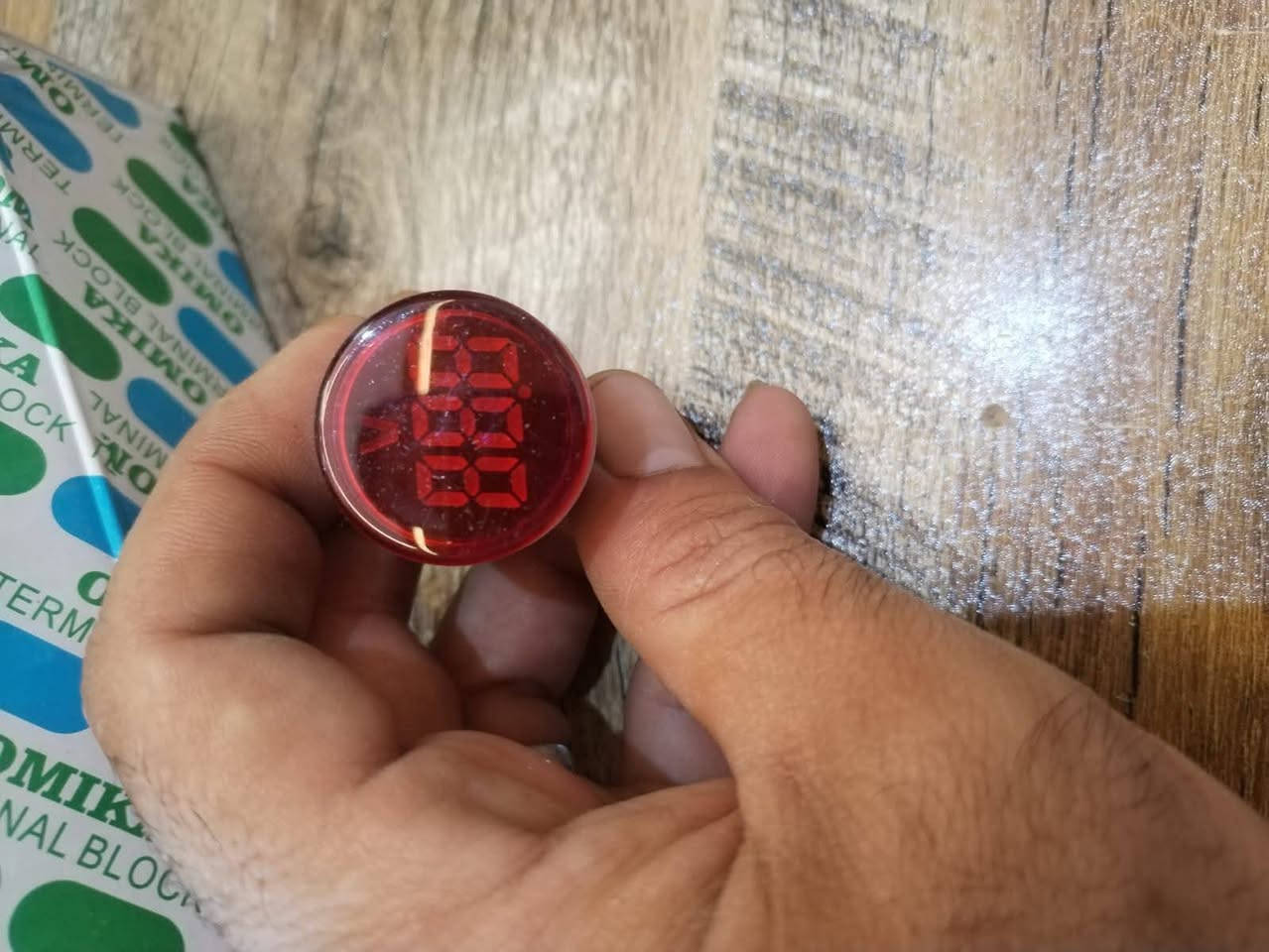 السلام عليكم
رجع توفر من جديد مواد سيطره درجة اولى
اسعار جمله جوه السوك 
محركات ونجات صيني درجه اولى ثري فيز وسنكل احمال طن ونص طنين ونص سنكل وطنين ونص ثري فيز 
بوردات مصاعد ونجات 
بابل الحله شارع 60
 ***********
