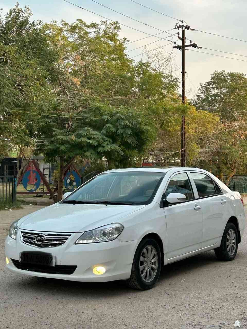 السلام عليكم للبيع بيوادي ١٣ فول مواصفات فتحه شاشه اندرويد وكامره تحكم ستيرن كشنات جلد كير اوتو مكينه ١٨٠٠ السياره بيه صبغ جاملغ خلفي بارد بل باب سياره كير ومحرك تايرات باتري تبريد ثلج صدار امامي وخلفي كله مكفول سيارة كلش حلوه خير من الله بغداد رقم جديد السعر ٥٩ حي العامل رقم ***********
