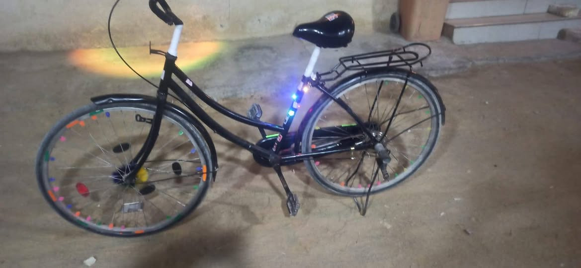 باسكل حجم ٢٦ شركه  بيدي
كلشي منقصه بس عواج بل ويل الكدام بصيط سعره 65 الف وبي مجال


**إذا كنت صاحب هذا الإعلان وتريد حذفه لأي سبب، رجاءا أرسل رسالة إلى الدعم الفني**