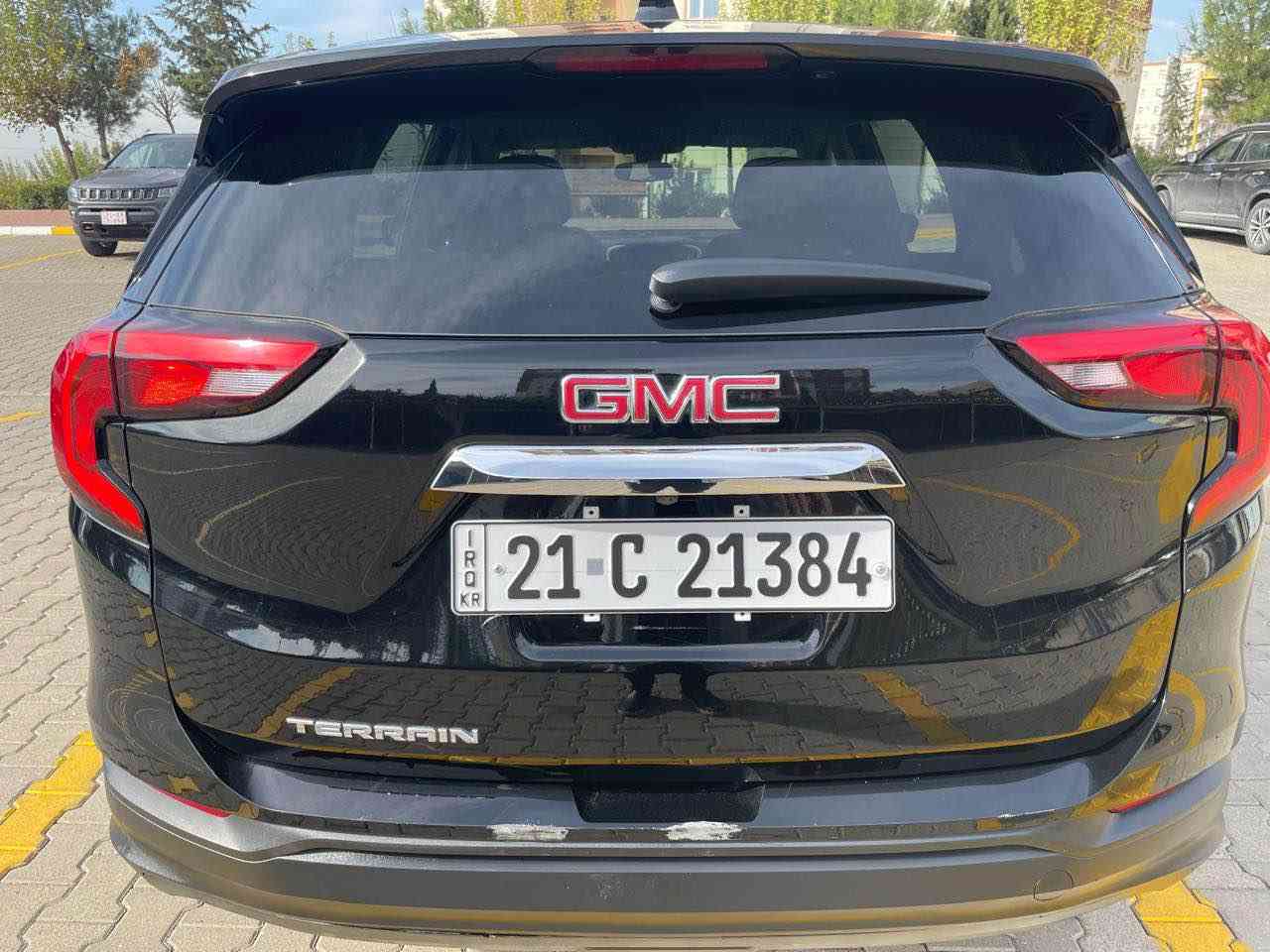 GMC terrain 2020 SLE
مەکینە ۱.٥ تۆربۆ 
ڕاداری پێش خەتی جادە ئۆتۆ ستۆپ ئۆتۆبرێک 
گێڕ دوگمە بەسمە و پێنج دوگمە 
سێ پەڵەی بۆیاخە 
ڕەقەم شانسیم دانناوە
ئێرباگی نەتەقیوە و هەمووی شەریکەیە 
۸۲هەزار کیلۆمەتر ڕۆشتوە سەنەوی و ژینگەی تازەیە تاوەکو ۲٠۲۸
///***********//// السليمانية, العراق
