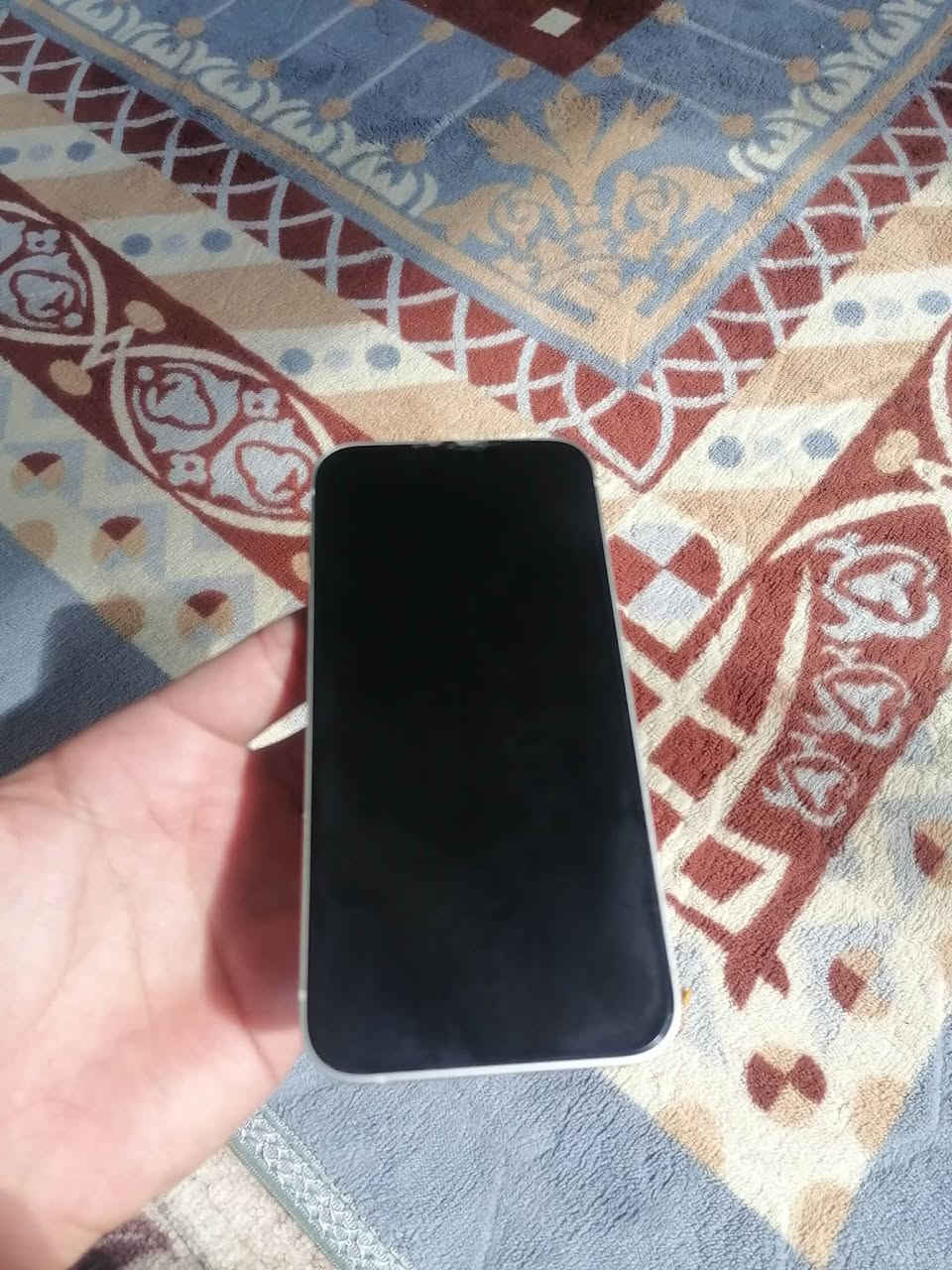 السلام عليكم ورحمةً الله وبركاته
ايفون 13 عادي للبيع
1. نضافه 100/100
2.ذاكره 128
3.بطاريه 98🔋بلادي
4.تك شريحه.
الاستفسار عل رقم: ***********
