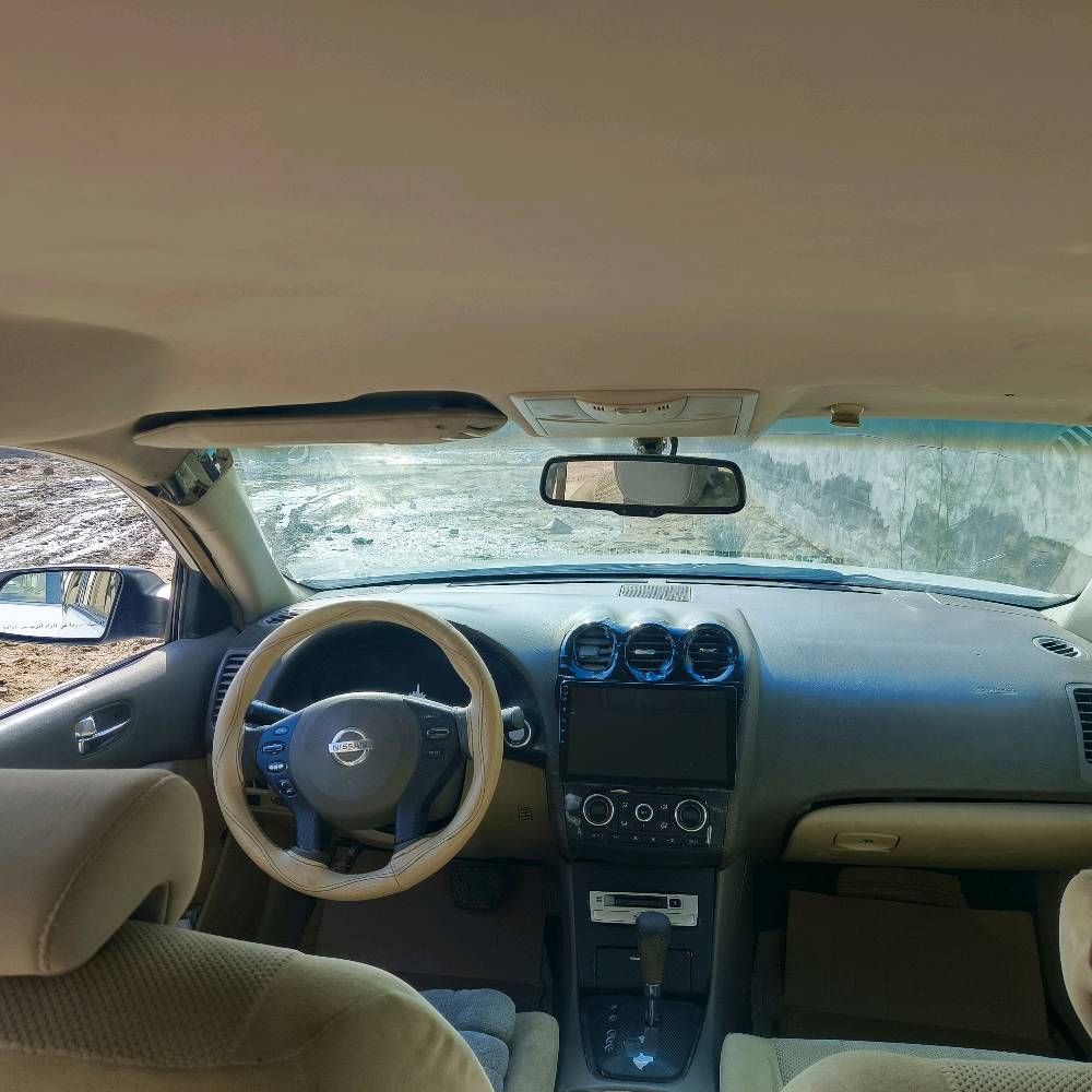 السلام عليكم نيسان التيما 2009 وارد خليجي بصمه تشغيل بصمه تقفيل  محرك 2500 فئه  S  سياره مصبوغه عام تبريد محرك كير حداديه مكفوله من الضربه القويه السنويه 2026 رقمها ذي قار راعيها موجود بالبصره يريد تحويل 
مكاني بصره ابو الخصيب السعر 60وبيها مجال بسيط اسيا وتساب *********** اثير خط***********