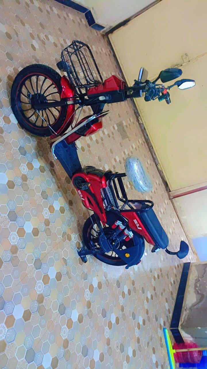 السلام عليكم بايسكل شحن للبيع موديل 2025 النوعية الكوري 5 بطاريات البايسكل بعدة جديد صايرلة 3 أشهر من اشتريتة السعر اتصل 🗣📲📞  ***********
