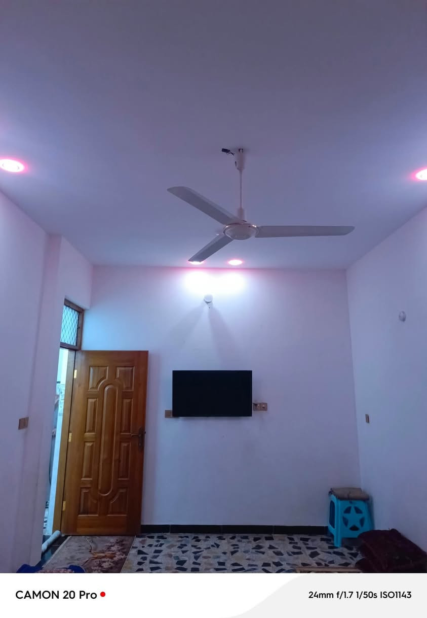 السلام عليكم
بيت للبيع ، الامين الثانية ، زراعي بيت غلام  ، شارع عشرة
المساحة:- ١٠٠م  ، طابق و نص كامل 
الهاتف:-*********** الاتصال على الواتساب
السعر:- ١٠٠
