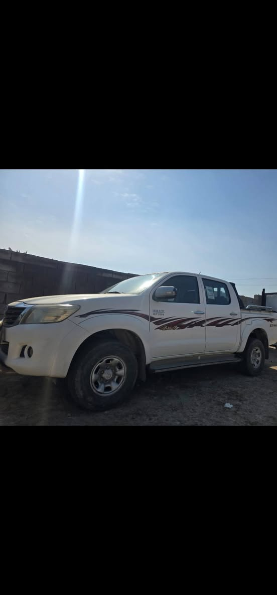 السلام عليكم/ للبيع فورويل 14 سعودي كفاله من عده ملاحظات مرفقه بلسونار/ رقم مثنى
السعر  205 بيه مجال 
مكلف بلنشر مكلف بلنشر   ***********
