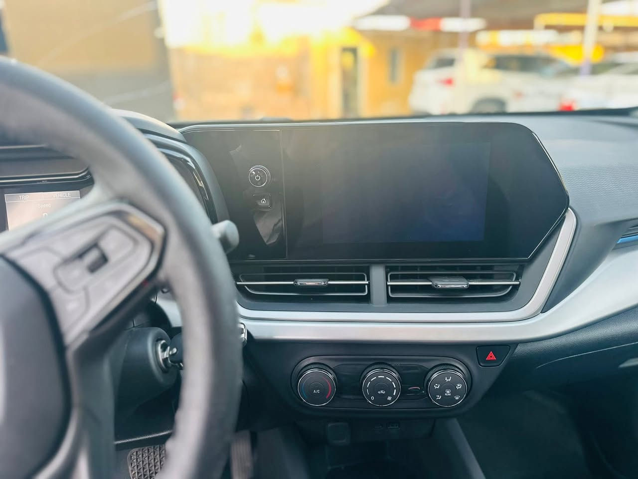 مكلف بالنشر 

شيفروليت تركس موديل 2024

وارد امريكي بدون ضرر كفاله عامة

محرك ((3)) سلندر تيربو كفائه عاليه

شاشه كبيره كامره دواره تحكم جهتين 

ماشيه  24 الف ميل فقط قابله للزياده

رقم بغداد جديد انكليزي

لد امامي بروجكتر نفخ / كروز سرعه
رادار اوتو ستوب  

السعر  158 $ مجال قليل 

للاستفسار/*********** واتساب او اتصال 

بغداد حي الجامعة
