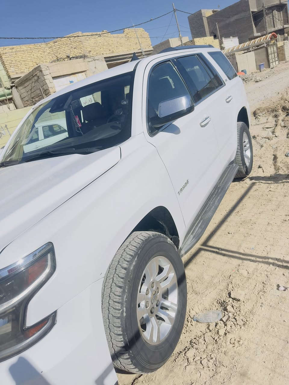 السلام عليكم
تاهو موديل ٢٠١٩ رقم بغداد بسمي 

حادثه جاملغ وبنيد بدون دواخل 

حداديه مكينه كير كوله جديد 

تخم تاير داخل جديد تبريد ثلج 

تريك وين ماجان جاهزه للخير 

ماشيه ١٧٠ قابله للزياده 

مكانه حله ***********
