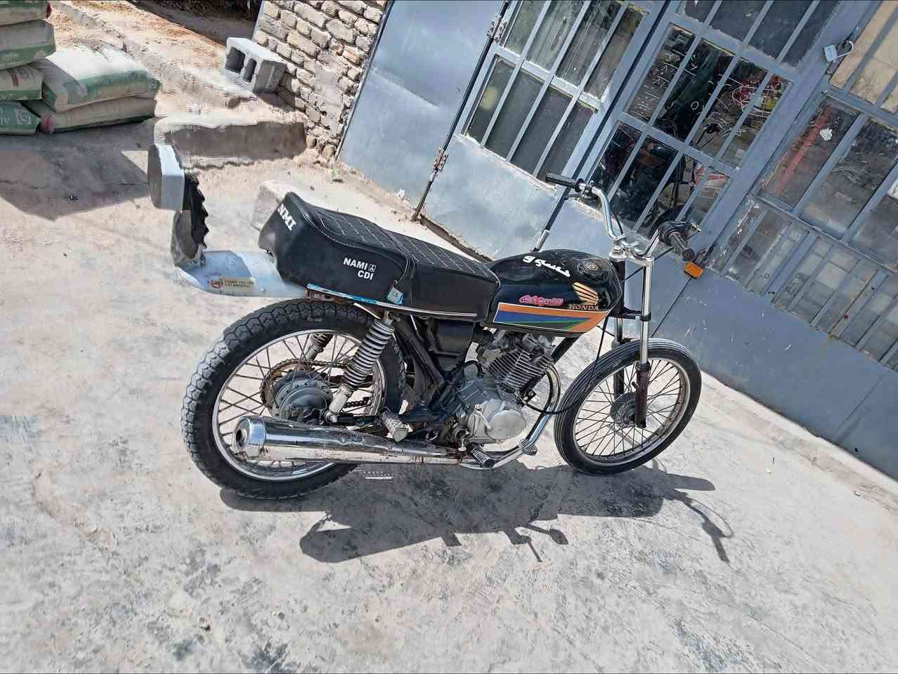 السلام عليكم مكلف بالنشر دراجه اربع كير نشطه مرتبه السعر ٣٠٠وبيه مجال قليل للتواصل يم حسن العامري


**إذا كنت صاحب هذا الإعلان وتريد حذفه لأي سبب، رجاءا أرسل رسالة إلى الدعم الفني**