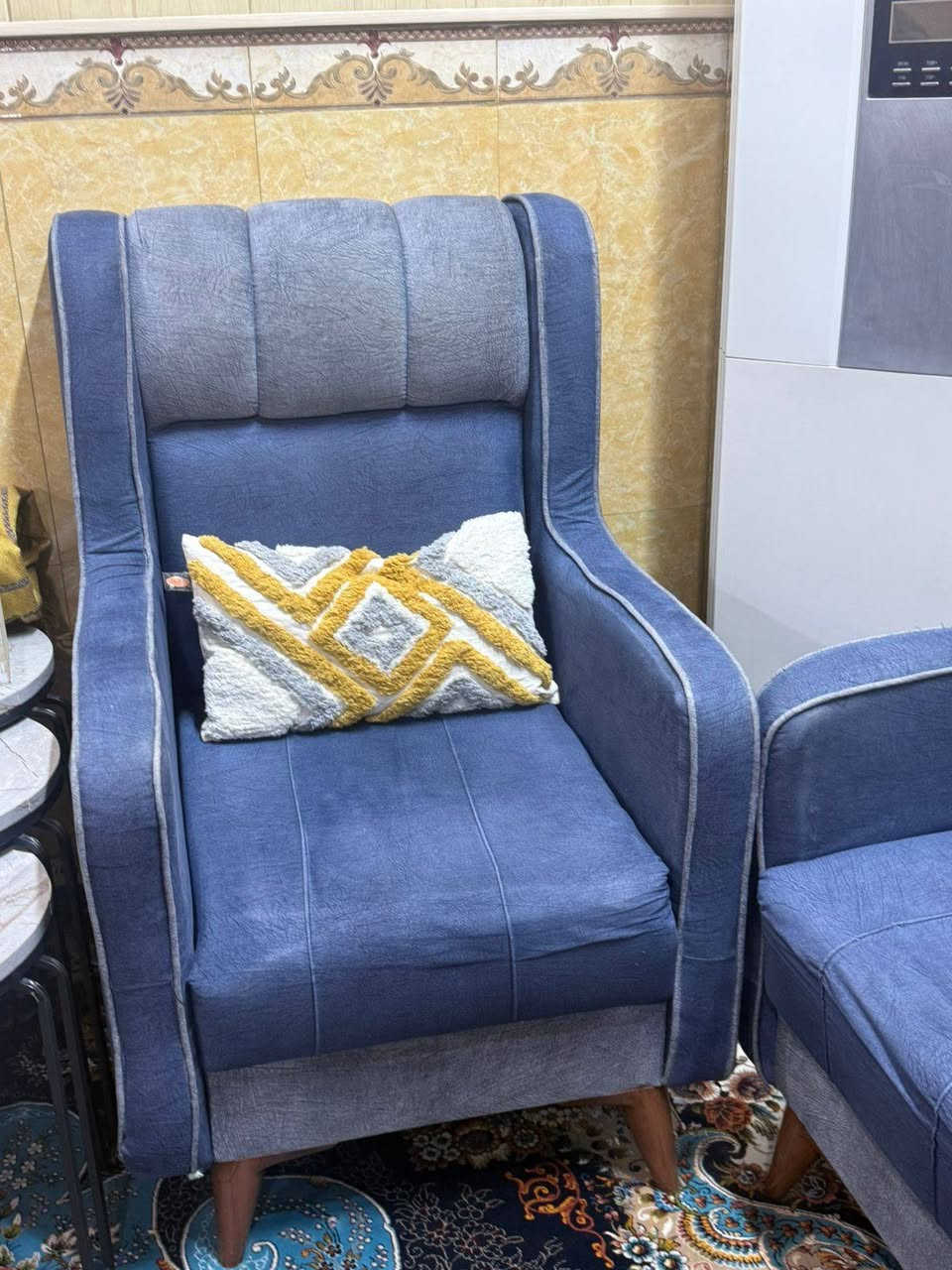 سلام عليكم
 للبيع تخم قنفات
 الضرر مالته فقط اليده ناشر صورته
السعر450 و بي مجال
للاستفسار ع الرقم ***********
