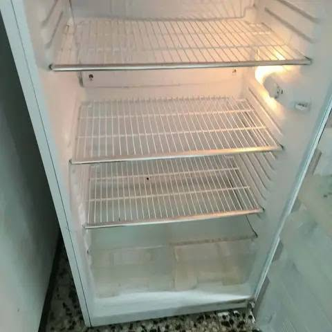 بلازما 32 ام النت ب80 ثلاجة ب400 اخت الجديده


**إذا كنت صاحب هذا الإعلان وتريد حذفه لأي سبب، رجاءا أرسل رسالة إلى الدعم الفني**