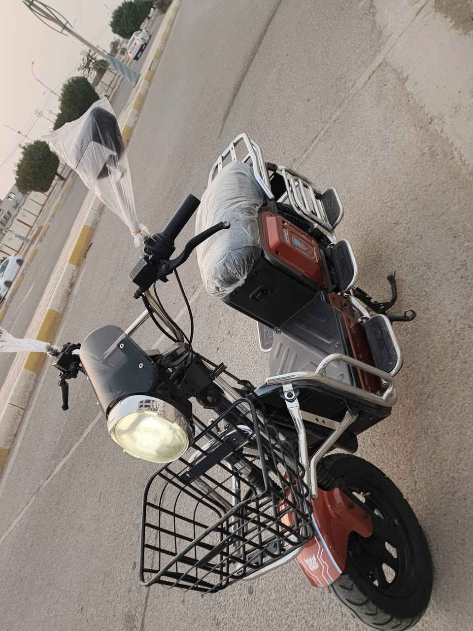 سلام عليكم شباب البيع موطور همر جبلي شركة الماس موطور كامل فول على شغال على فحص موطور موديل 25معنى كله جديد 6بطاريات شرط فحص سعر 700 مكان الرمادي التاميم الاتصال على رقم الهاتف ***********
