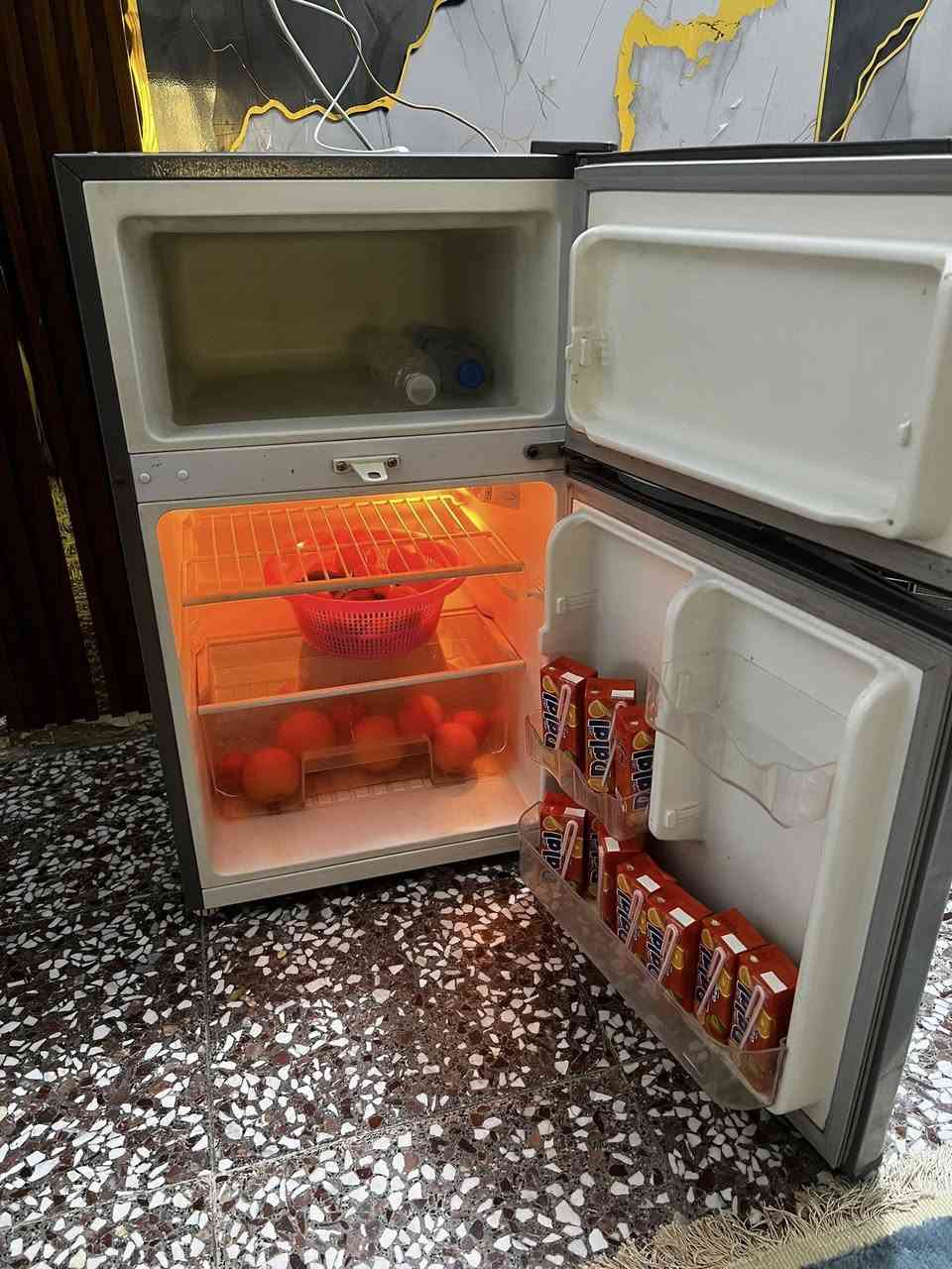 ثلاجه 6قدم قرص شركه مامصلحه ع فحص 125الف بغداد المشتل


**إذا كنت صاحب هذا الإعلان وتريد حذفه لأي سبب، رجاءا أرسل رسالة إلى الدعم الفني**