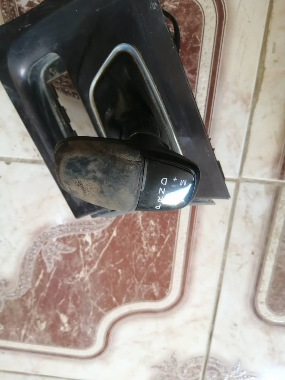 السلام عليكم عتله كير جاجر بلاديه 3600 جديده وشغاله اصليه سعر 60 عنوان بغداد دوره ابو ادشير الاتصال ***********
