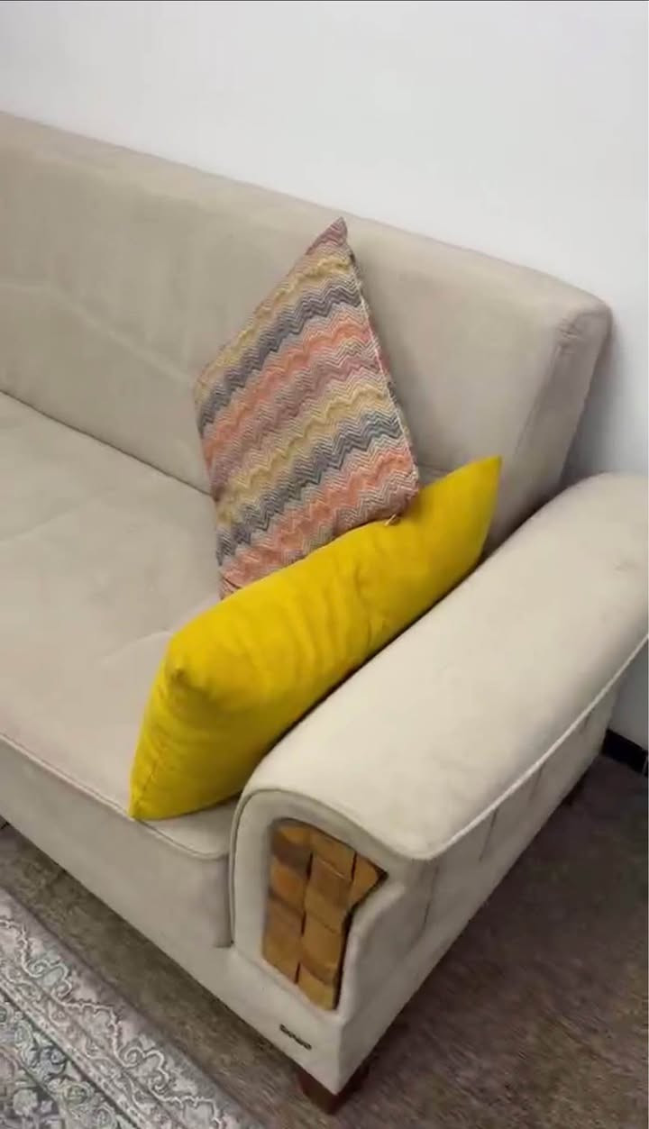 تاقمی میوان ١٠ نەفەری ڕێک و پێک و بێ کێشە ٣ تاکی گەورەی هەیە ژێری مەخزەنە و ئەکرێت بە سیسەم 
٤٠٠ هەزار و معامەلە السليمانية, العراق


**إذا كنت صاحب هذا الإعلان وتريد حذفه لأي سبب، رجاءا أرسل رسالة إلى الدعم الفني**