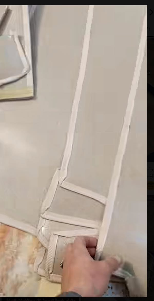 سلام عليكم شباب تلبيسه كشن كامل للبيع هوه وكاعياته نضافه فول الوزن الثقيل كدامكم موضح بالصوره الشراي يجي خاص ❤️


**إذا كنت صاحب هذا الإعلان وتريد حذفه لأي سبب، رجاءا أرسل رسالة إلى الدعم الفني**