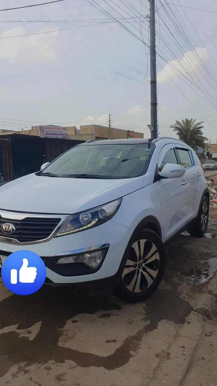 سلام عليكم. 14 فول 1/1
مواصفات.بصمه .بصمه ابواب 
بنراما .لد نهاري 
مري شفط. اشاير بلمري 
5 ويل كب بلادي 
ثلاجه بلجكمجه 
كروز سرعه 
حساس خلفي 
حساس بل ١٢٠
انضمه قياده ٣ 
خليجي الفين دوش 
كير ومكينه عله وضع الشركه
ماشية 127الف
***********
مكان سيارة بغداد
