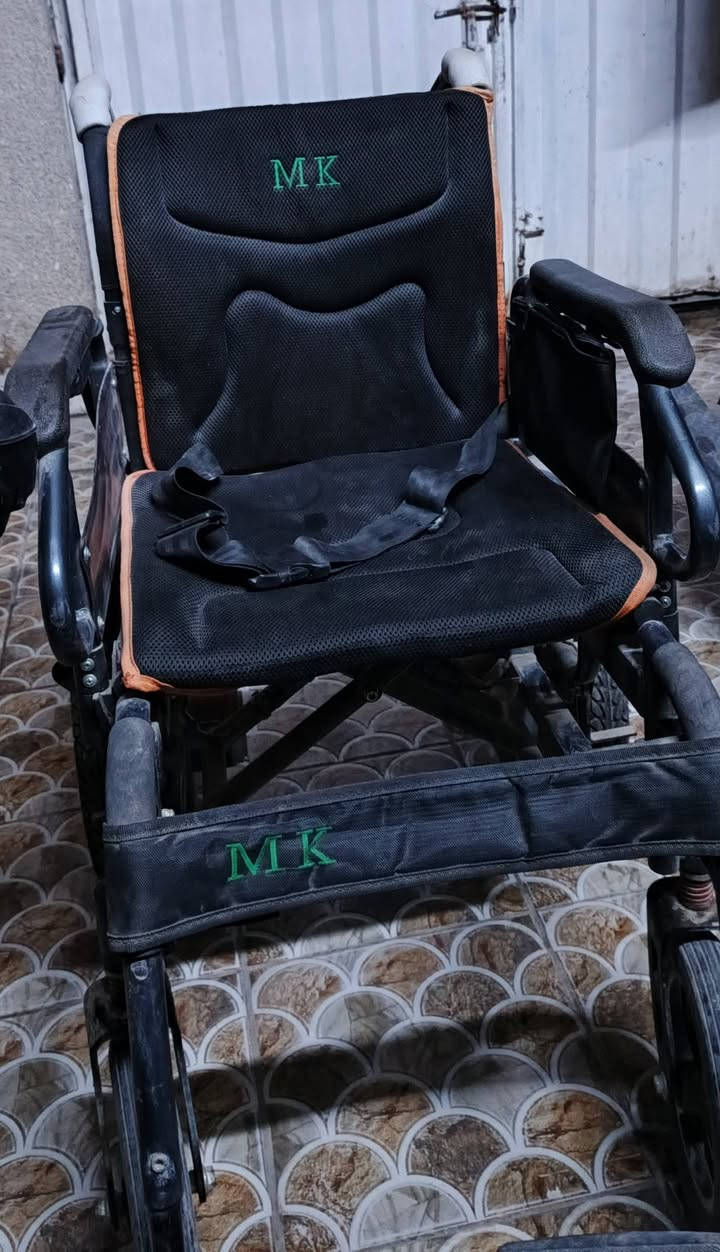 السلام عليكم عربانة شحن  للبيع الاستخدام شهر فقط السعر 750 الف وبيها مجال للتواصل مع الرقم ***********
