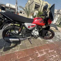 عندي بوكسر 2022 داخلة 23 مرقم بغداد ونظيفة مكينة خرسة تجي تشوفها بعينك...