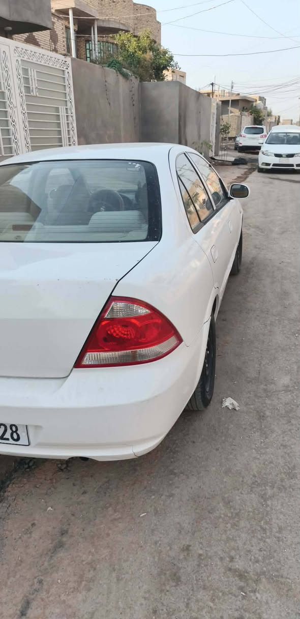 صني ٢٠١٣ سيارة جاهزة بيه بارد باب السايق وبيه شبر صبغ كارت بجاملغ عكس السايق سيارة خير من الله حداديه جديده عوزه مشط فقط ويمشي سنه بعد سعر ١٢٠ رقم قادسيه دولي عنوان ديوانية قضاء الشامية
***********
