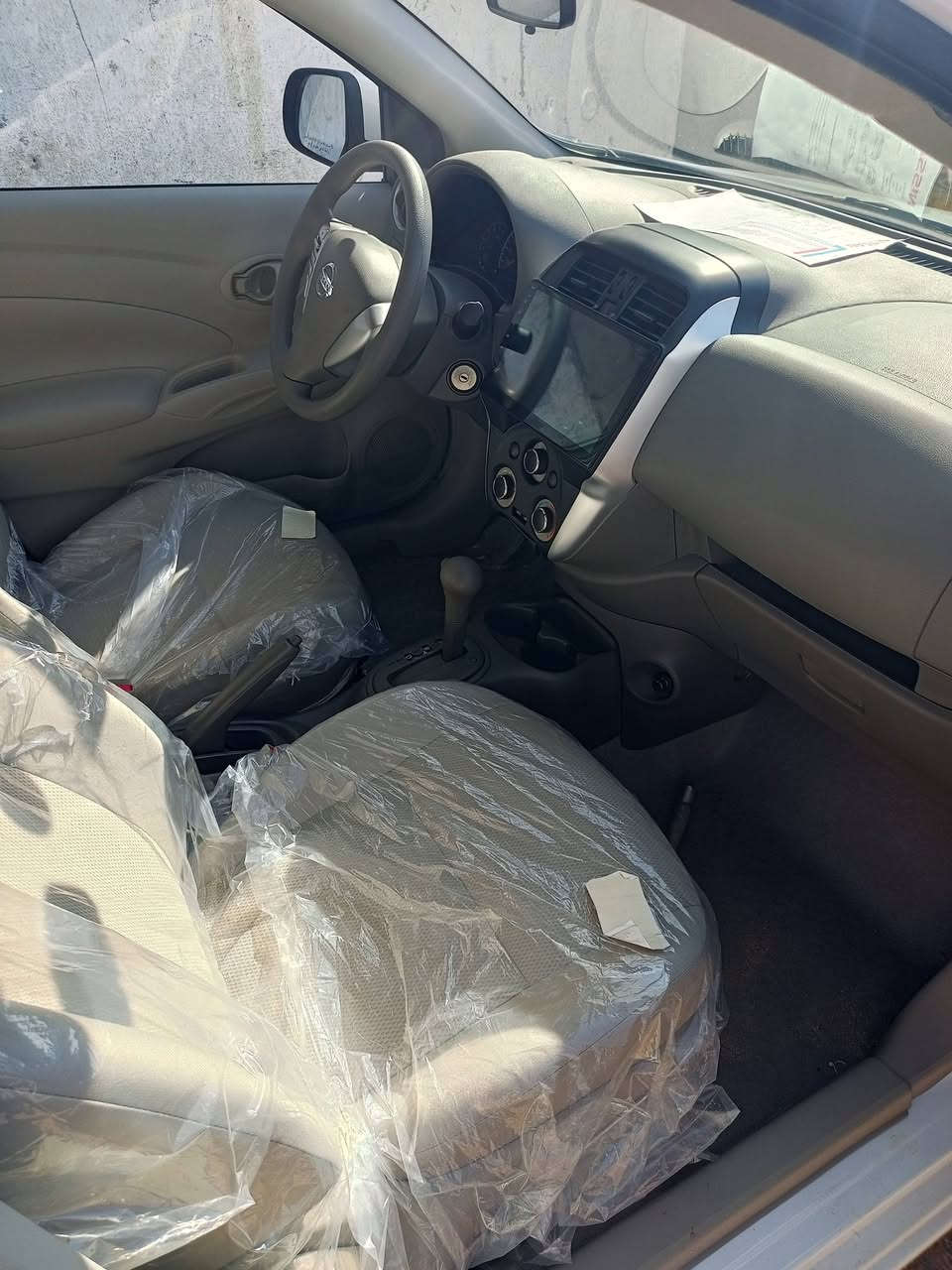 نسيان سني بليته زركه موديل 25كفاله عامه من زلغ زيرو
كامل مواصفات تحكمات شاشه
السعر 133
وكاله مجانيه 
 القبله شارع المدارس ***********
