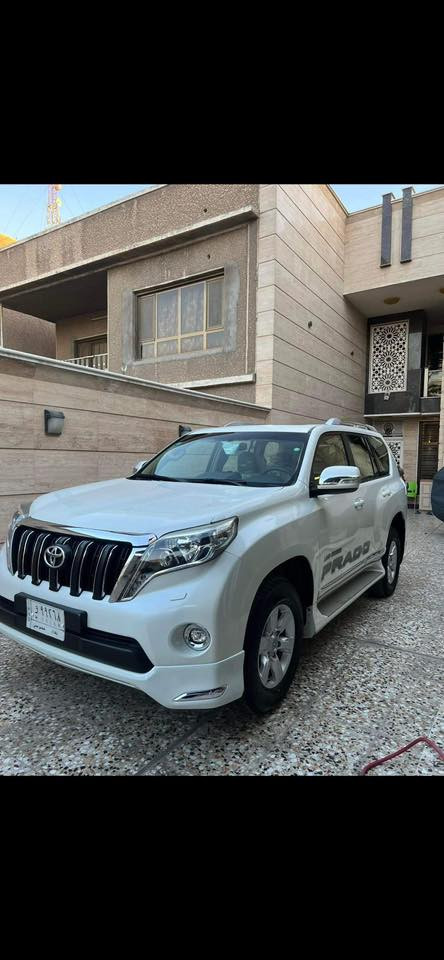 السلام عليكم 
برادو موديل 2016 ساز TXl بغداد بسمي 
فول مواصفات 
فتحه 
شاشه 
كشنات كهرباء
تلاجه
حساسات 
تانكي واحد
فقط بارد بالباب جدا بسيط اصبعين
وصبغ ركن الداعاميه اربع اصابع فقط
جاهزه من. كلشي 
***********
