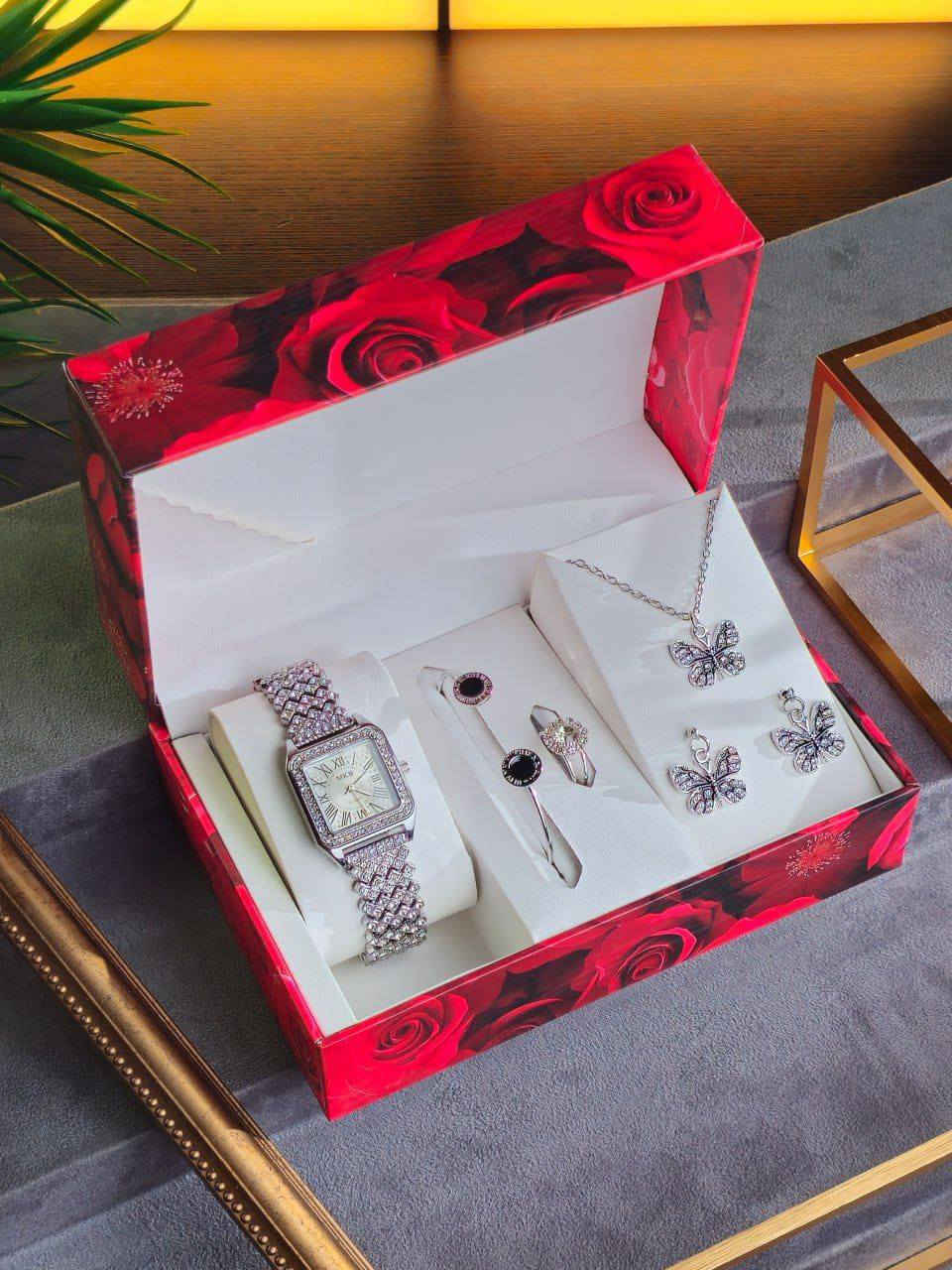 تشكيله جميله وراقيه ..
من الهدايا المتميزه.

 يوجد موديلات مختلفة..

يتوفر خدمة توصيل مجاني داخل محافظة النجف.

للحجز والاستفسار مراسلة الصفحة.


**إذا كنت صاحب هذا الإعلان وتريد حذفه لأي سبب، رجاءا أرسل رسالة إلى الدعم الفني**